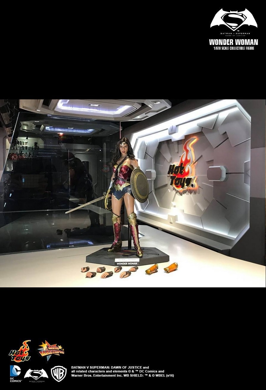 JualHotToys.com Toko JUAL HOT TOYS WONDER WOMAN MMS359 Batman v Superman 1/6 Game Figure Harga Murah - MISB Produk Distributor Resmi Jakarta Indonesia