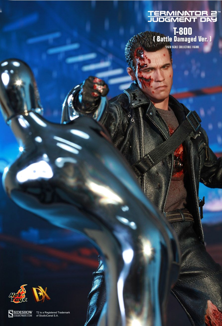 JualHotToys.com Toko JUAL HOT TOYS T-800 TERMINATOR Battle Damaged DX13 1/6 Movie Action Figure Harga Murah - MISB Produk Distributor Resmi Jakarta Indonesia