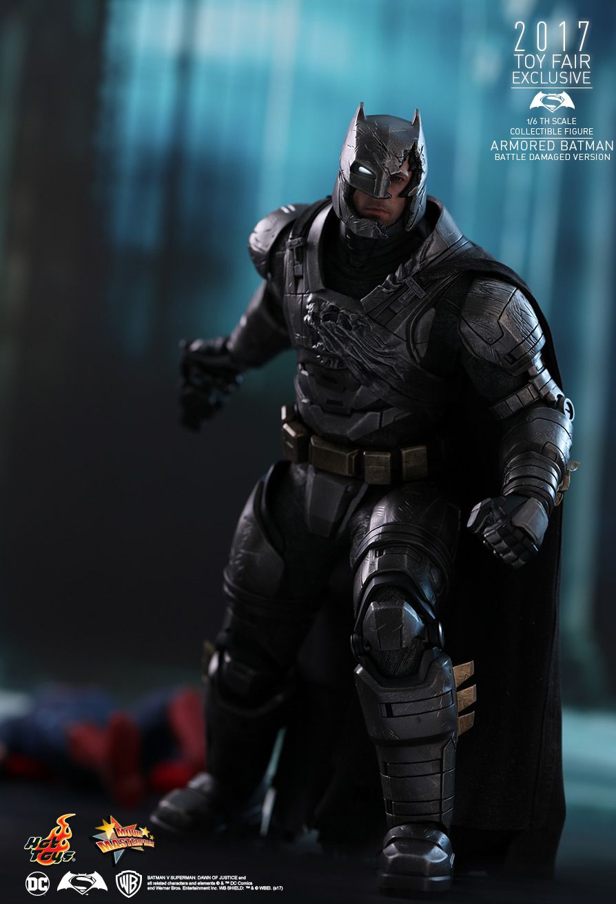 JualHotToys.com Toko JUAL HOT TOYS Armored Batman Battle Damaged BVS MMS417 1/6 Movie Action Figure Harga Murah - MISB Produk Distributor Resmi Jakarta Indonesia
