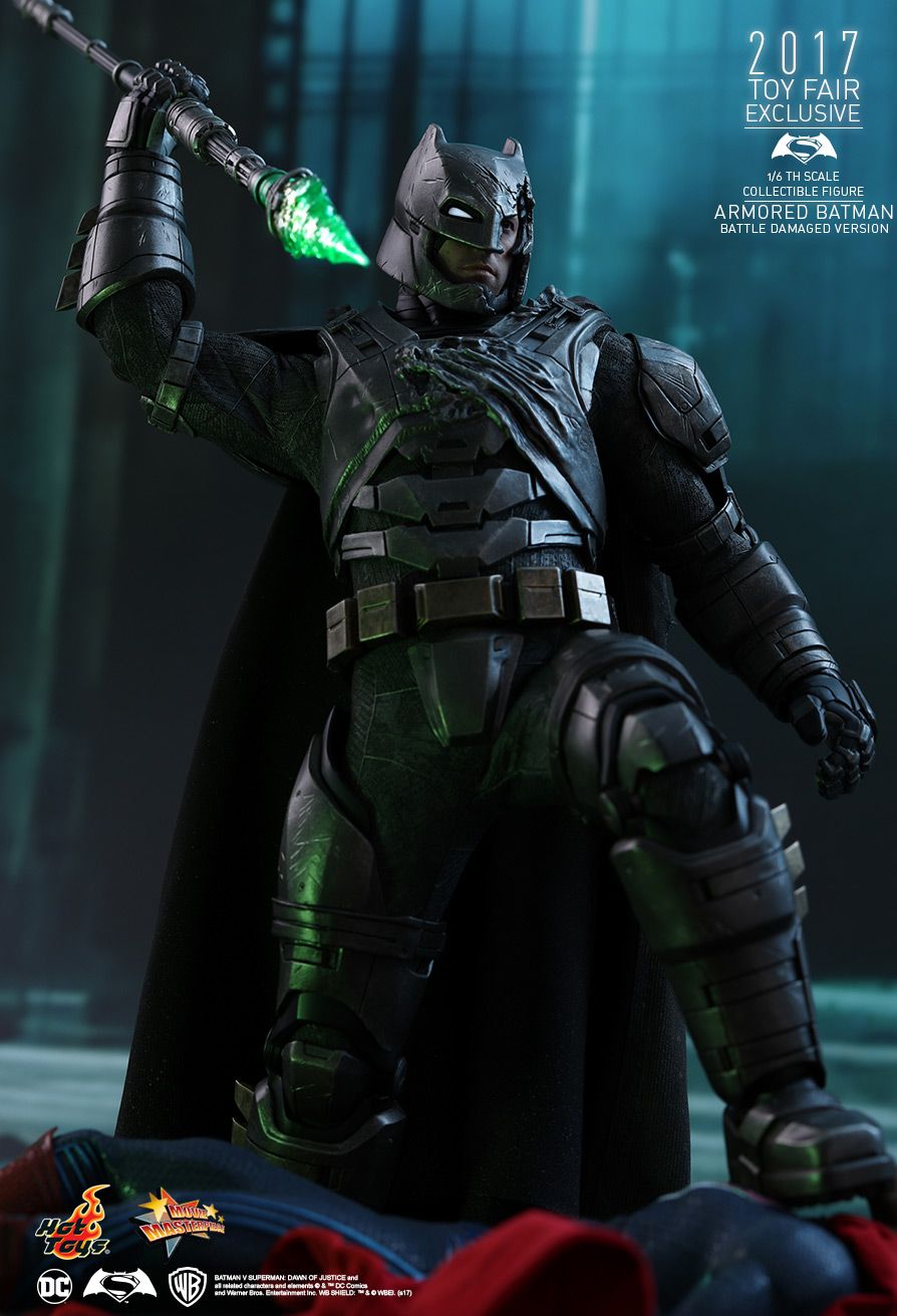 JualHotToys.com Toko JUAL HOT TOYS Armored Batman Battle Damaged BVS MMS417 1/6 Movie Action Figure Harga Murah - MISB Produk Distributor Resmi Jakarta Indonesia